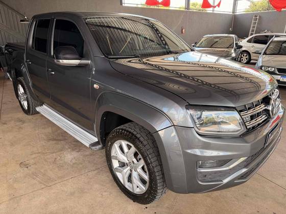 VOLKSWAGEN AMAROK 3.0 V6 TDI DIESEL HIGHLINE CD 4MOTION AUTOMÁTICO